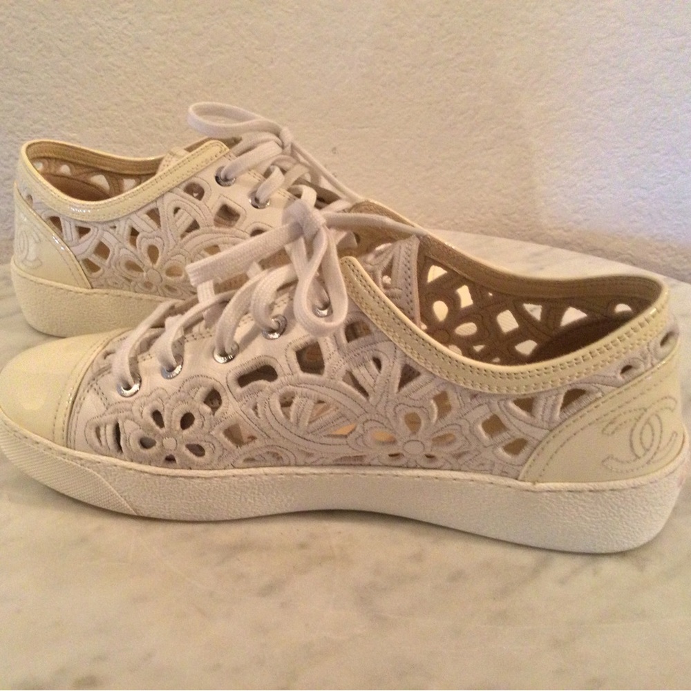 CHANEL White Patent Leather Laser Cut Floral Sneakers. Women Sz 39. Italy.